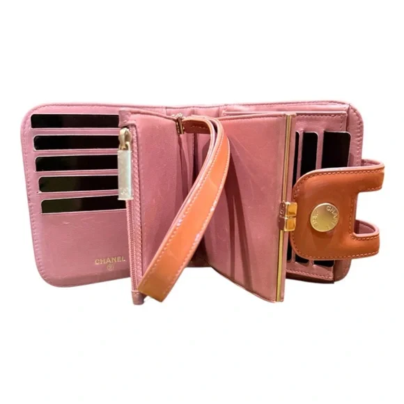 Rare CHANEL Luxurious Pink Quilted CC Patent Leather Bag Wristlet Vtg ⭐️⭐️⭐️⭐️⭐️ - Picture 12 of 16